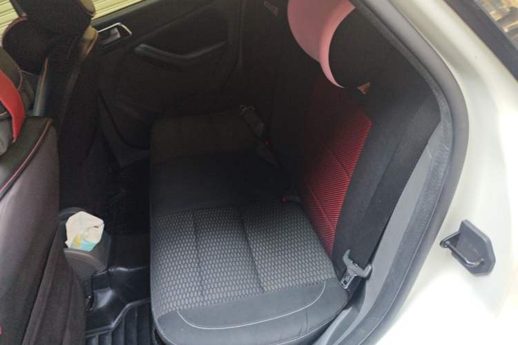 Used Ford Focus 2013 Hatchback Classic 1.8L Automatic Base Model Left Rear Seat
