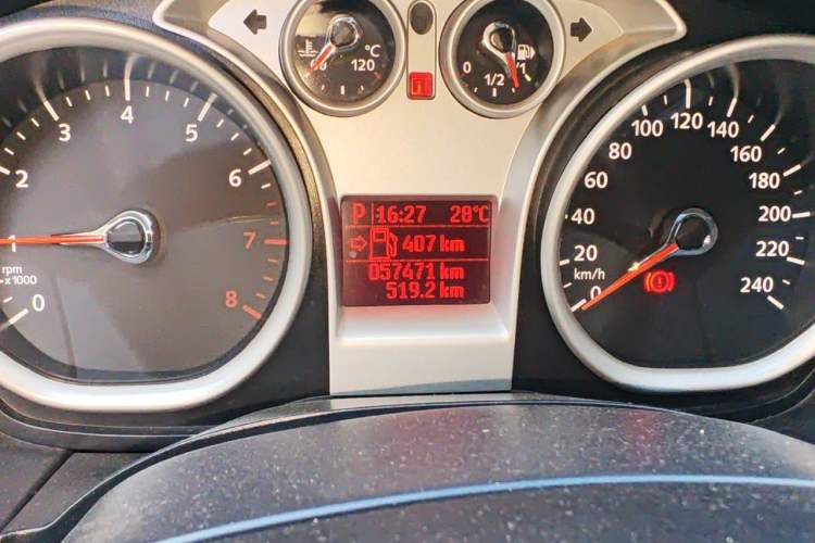 Used Ford Focus 2013 Hatchback Classic 1.8L Automatic Base Model Odometer Close Up
