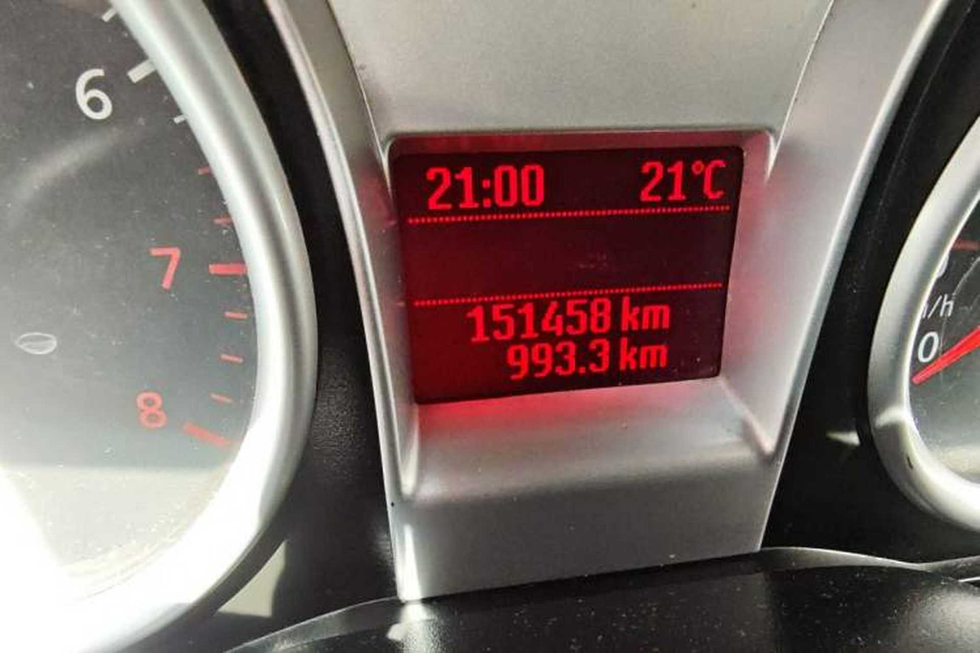 Used Ford Focus 2013 Hatchback Classic 1.8L Automatic Millionth Anniversary Edition Odometer Close Up