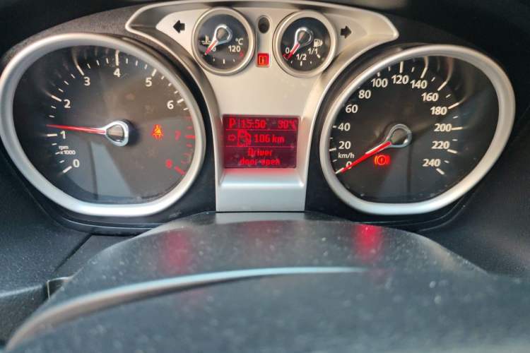 Used Ford Focus 2013 Hatchback Classic 1.8L Automatic Base Model Odometer Close Up