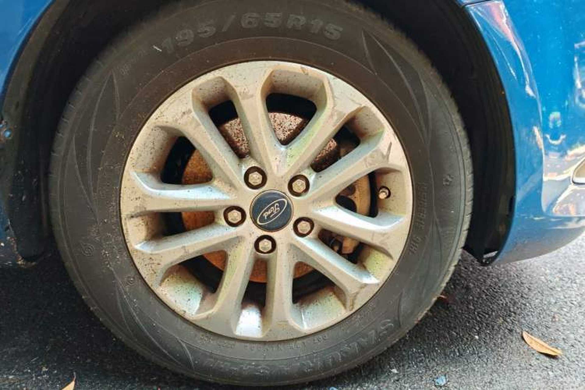 Used Ford Focus 2013 Hatchback Classic 1.8L Automatic Millionth Anniversary Edition Right Front Wheel Hub