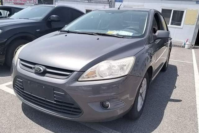 Used Ford Focus 2013 Sedan Classic 1.8L Manual Base Model