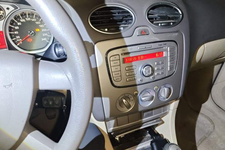 Used Ford Focus 2013 Sedan Classic 1.8L Manual Millionth Anniversary Edition Audio And AC Panel
