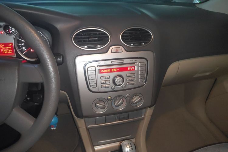 Used Ford Focus 2013 Sedan Classic 1.8L Manual Base Model Audio And AC Panel