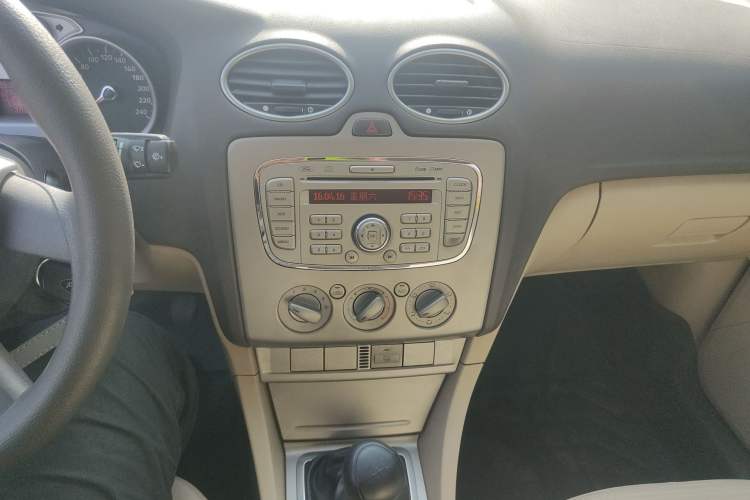 Used Ford Focus 2013 Sedan Classic 1.8L Manual Millionth Anniversary Edition Audio And AC Panel