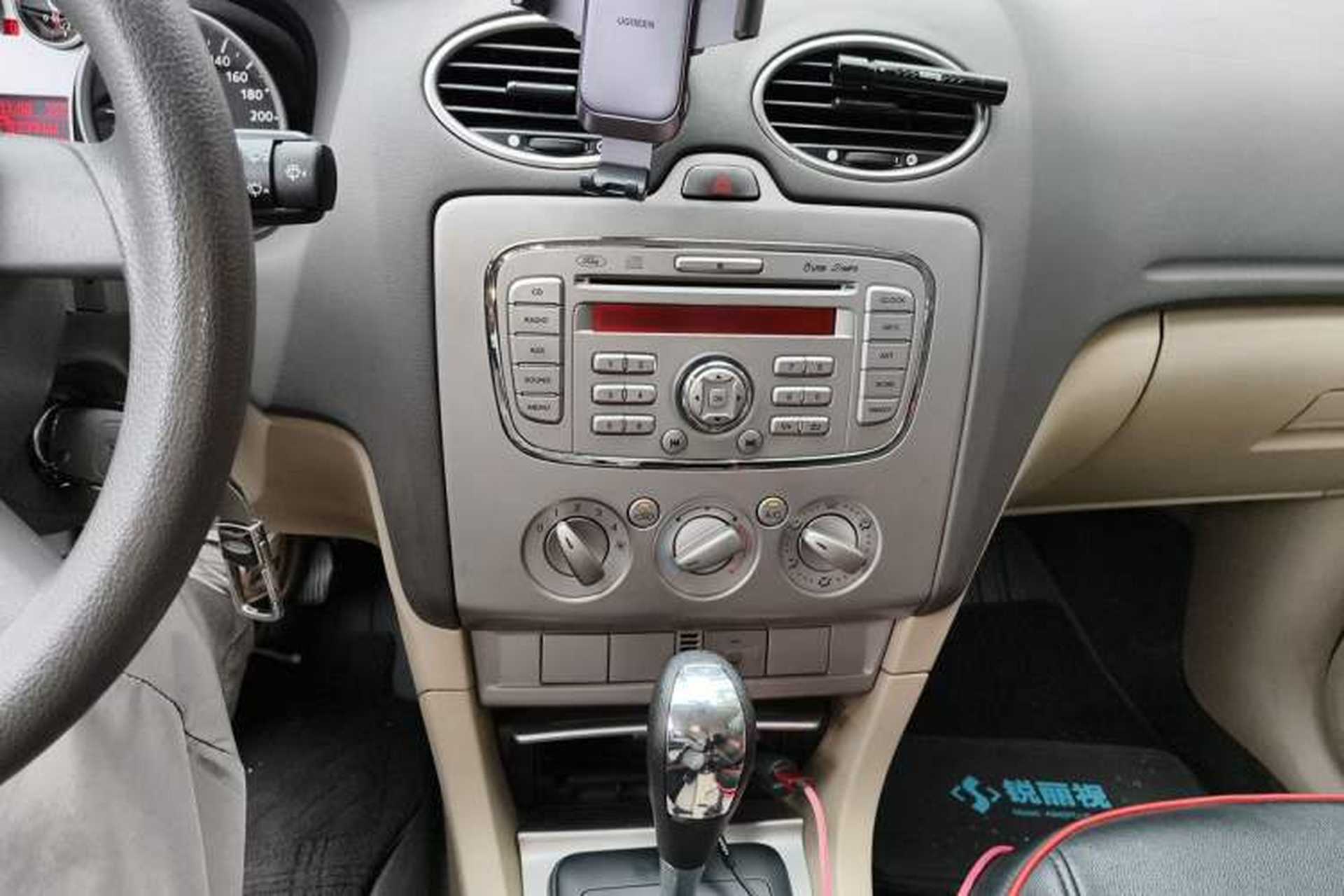 Used Ford Focus 2013 Sedan Classic 1.8L Automatic Base Model Audio And AC Panel