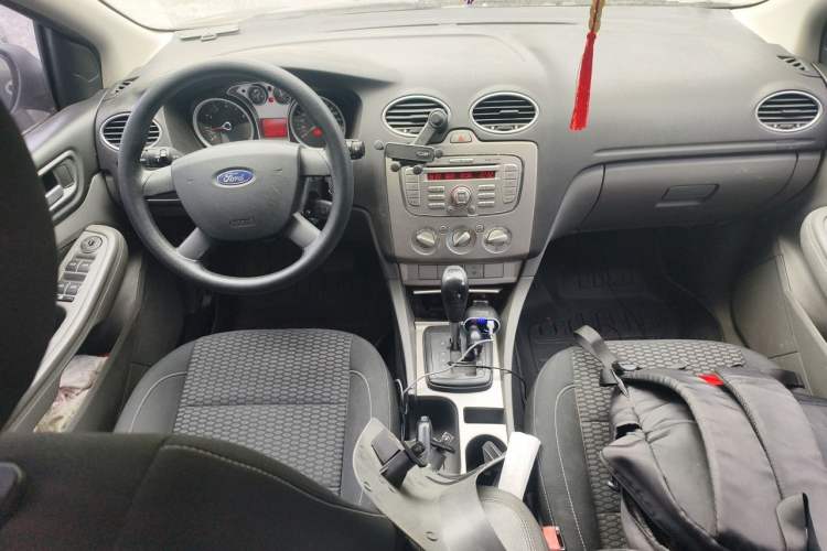 Used Ford Focus 2013 Hatchback Classic 1.8L Automatic Millionth Anniversary Edition Center Console