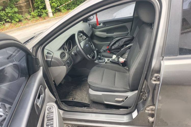 Used Ford Focus 2013 Hatchback Classic 1.8L Automatic Millionth Anniversary Edition Driver Seat