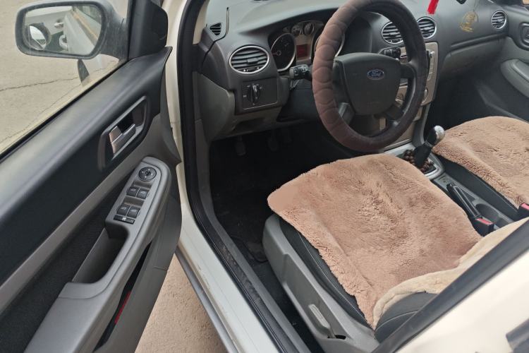 Used Ford Focus 2013 Hatchback Classic 1.8L Manual Base Model Driver Seat