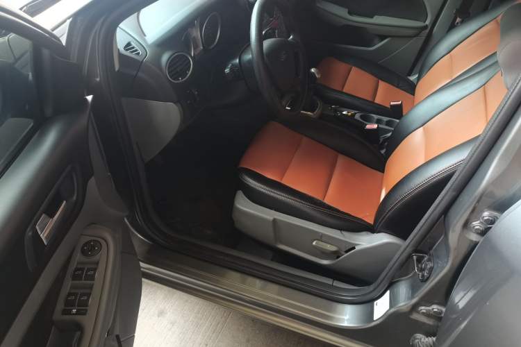 Used Ford Focus 2013 Hatchback Classic 1.8L Manual Base Model Driver Seat