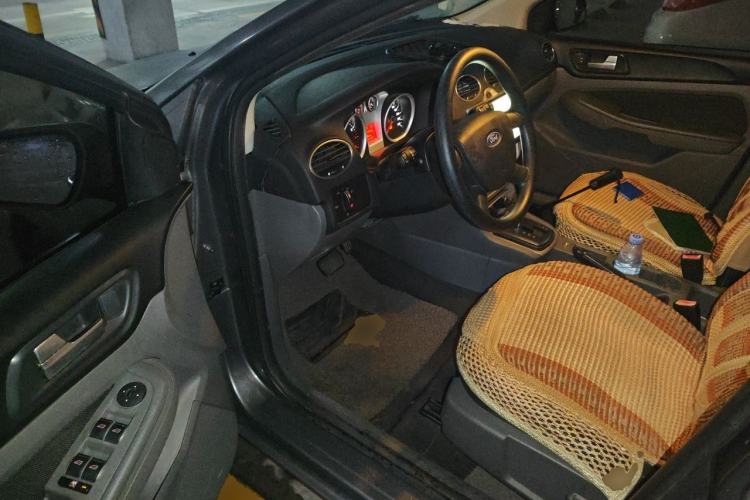 Used Ford Focus 2013 Hatchback Classic 1.8L Automatic Base Model Driver Seat