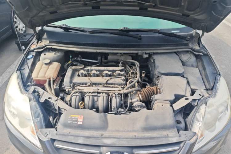 Used Ford Focus 2013 Sedan Classic 1.8L Automatic Base Model Engine Bay