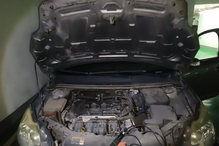 Used Ford Focus 2013 Sedan Classic 1.8L Manual Millionth Anniversary Edition Engine Bay