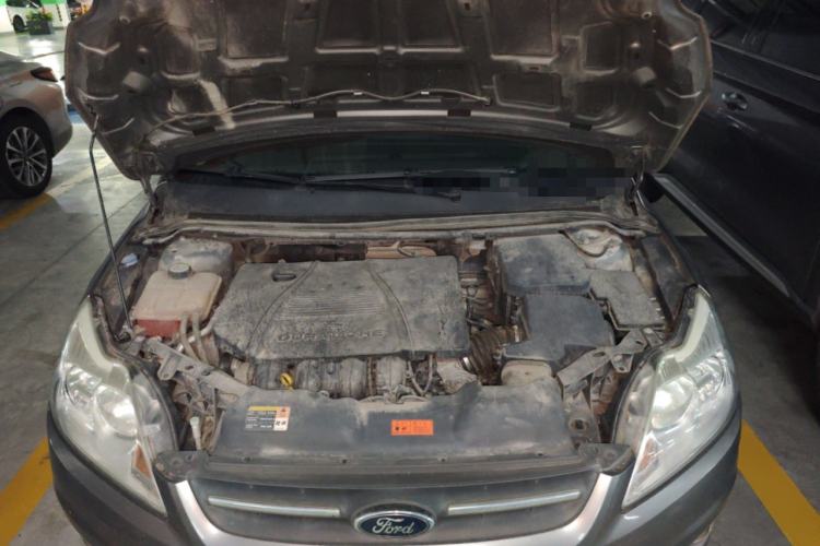 Used Ford Focus 2013 Sedan Classic 1.8L Automatic Fashion Edition Engine Bay