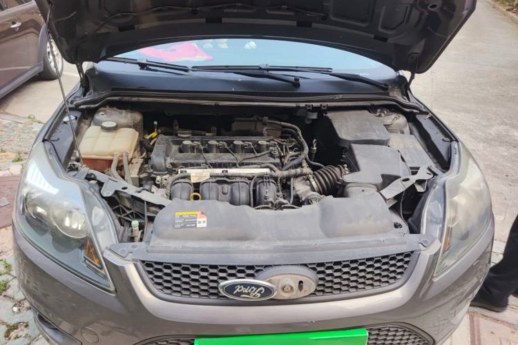 Used Ford Focus 2013 Hatchback Classic 1.8L Automatic Base Model Engine Bay