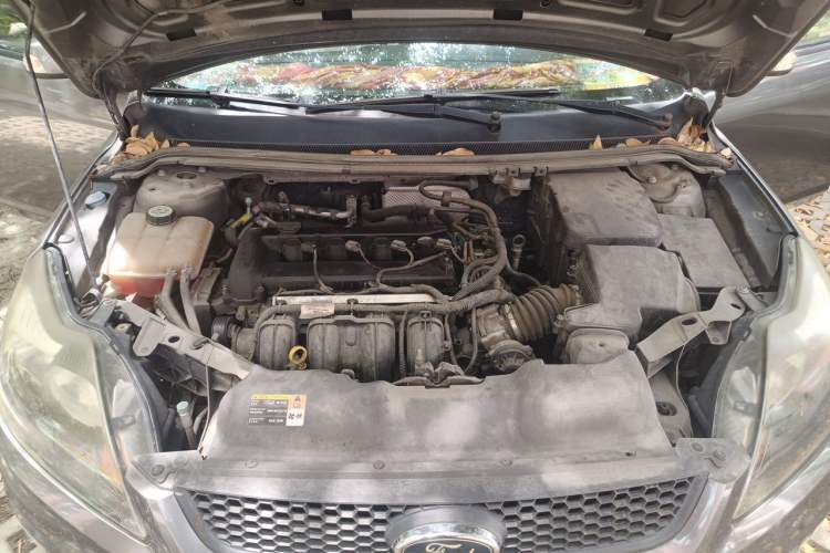 Used Ford Focus 2013 Hatchback Classic 1.8L Automatic Base Model Engine Bay