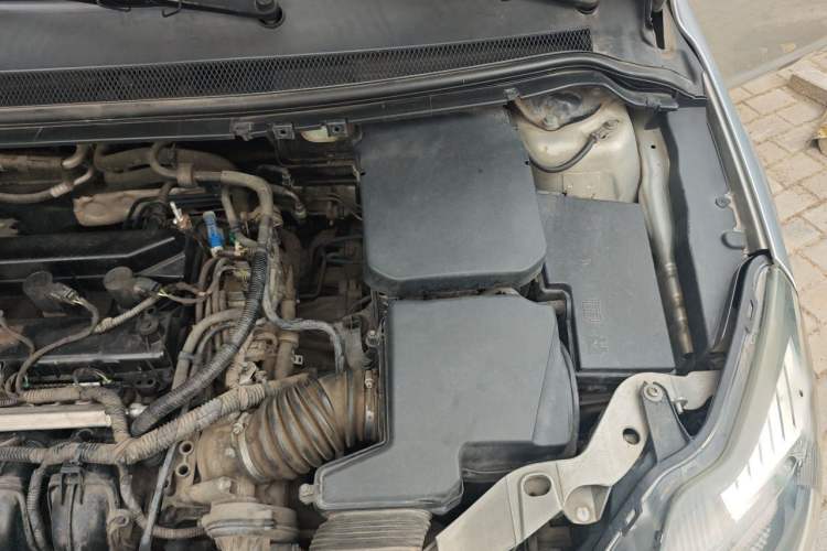 Used Ford Focus 2013 Hatchback Classic 1.8L Manual Base Model Engine Bay Left