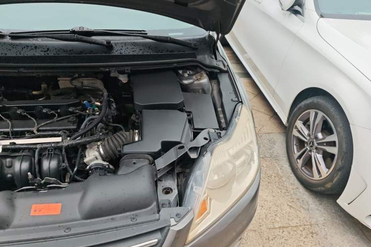 Used Ford Focus 2013 Sedan Classic 1.8L Automatic Base Model Engine Bay Left
