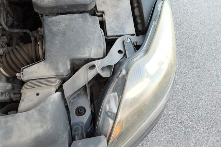 Used Ford Focus 2013 Hatchback Classic 1.8L Manual Base Model Engine Bay Left
