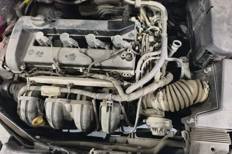 Used Ford Focus 2013 Sedan Classic 1.8L Automatic Base Model Engine Bay