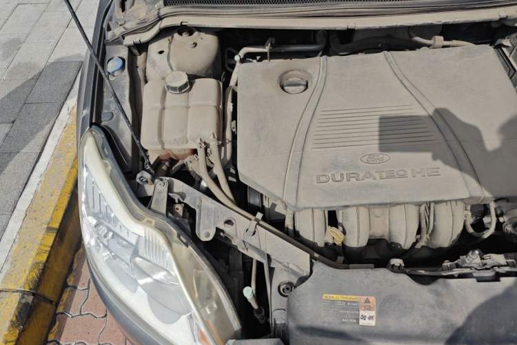 Used Ford Focus 2013 Sedan Classic 1.8L Automatic Fashion Edition Engine Bay Right