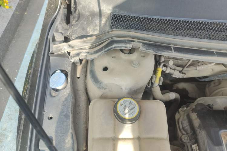 Used Ford Focus 2013 Sedan Classic 1.8L Manual Millionth Anniversary Edition Engine Bay Right
