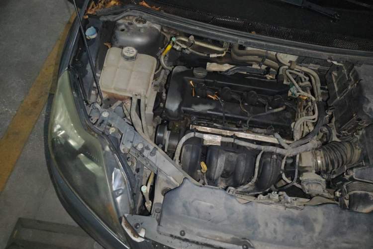 Used Ford Focus 2013 Hatchback Classic 1.8L Automatic Base Model Engine Bay Right