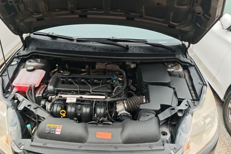 Used Ford Focus 2013 Sedan Classic 1.8L Automatic Base Model Engine Bay