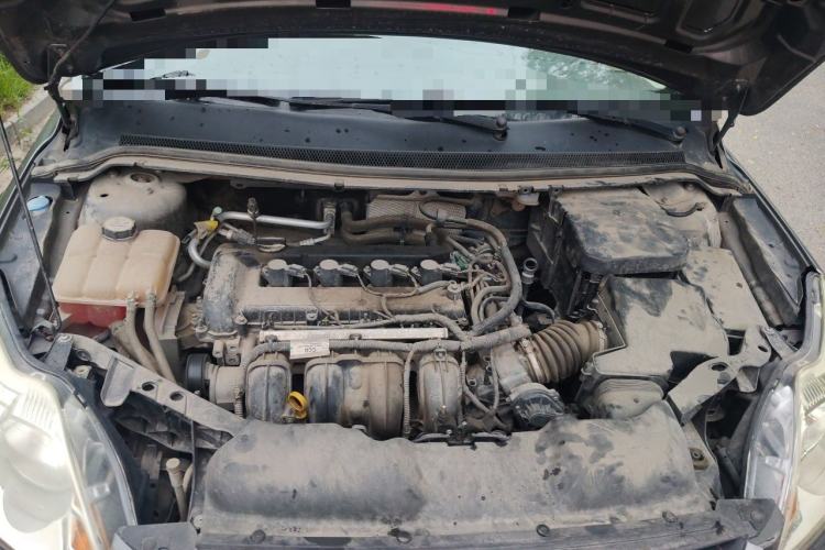 Used Ford Focus 2013 Sedan Classic 1.8L Automatic Base Model Engine Bay