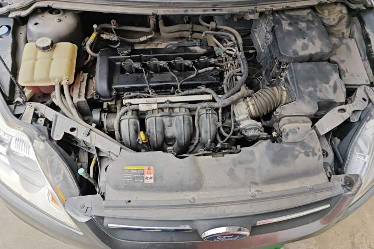 Used Ford Focus 2013 Sedan Classic 1.8L Manual Base Model Engine Bay