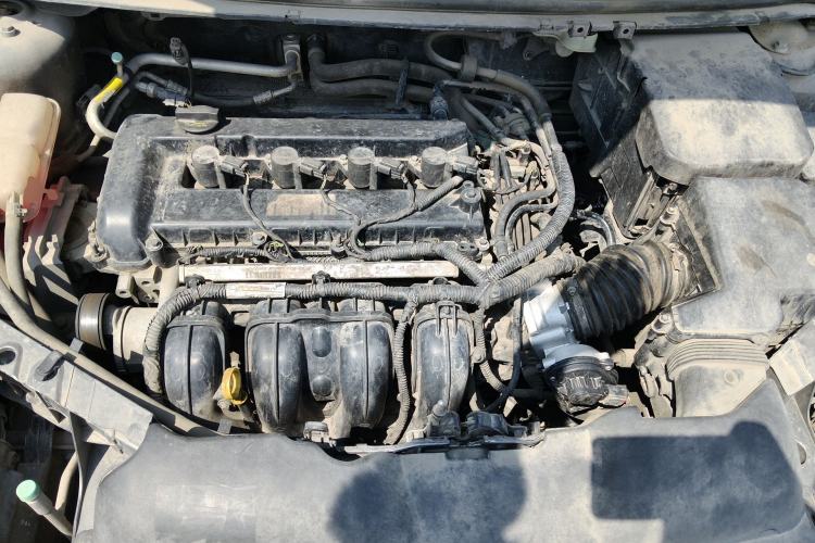 Used Ford Focus 2013 Sedan Classic 1.8L Manual Base Model Engine Bay
