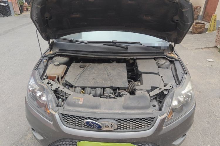 Used Ford Focus 2013 Hatchback Classic 1.8L Manual Base Model Engine Bay