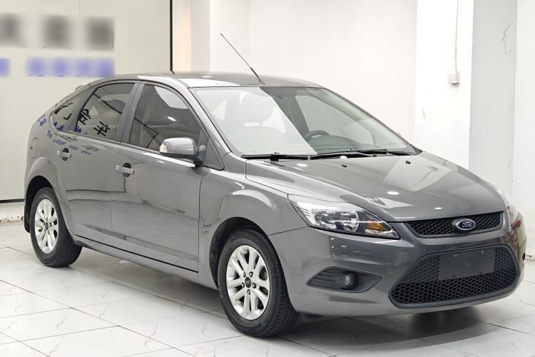 Used Ford Focus 2013 Hatchback Classic 1.8L Manual Base Model Exterior 2