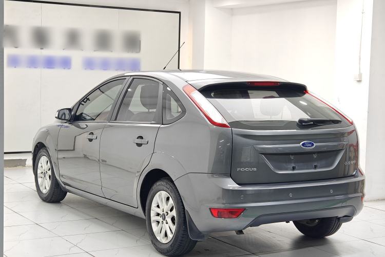 Used Ford Focus 2013 Hatchback Classic 1.8L Manual Base Model Exterior 3