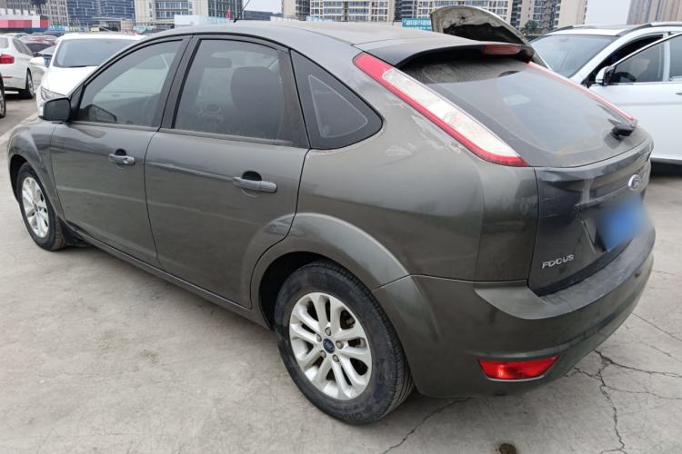 Used Ford Focus 2013 Hatchback Classic 1.8L Automatic Base Model Exterior 3