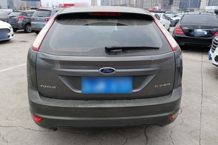 Used Ford Focus 2013 Hatchback Classic 1.8L Automatic Base Model Exterior 4