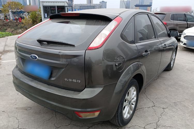 Used Ford Focus 2013 Hatchback Classic 1.8L Automatic Base Model Exterior 5