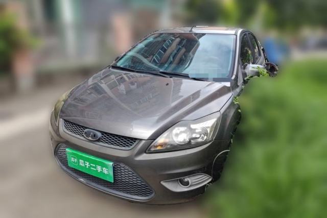 Ford Focus 2013 Hatchback Classic 1.8L Automatic Base Model مستعملة