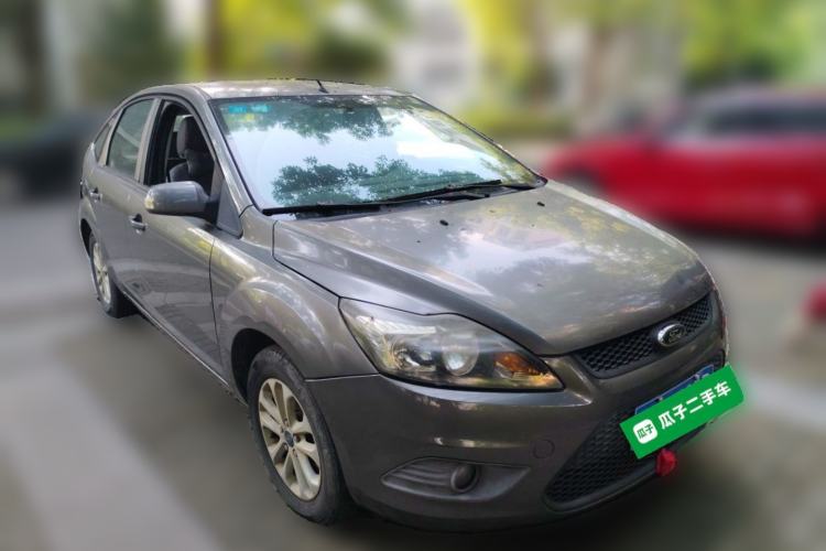 Used Ford Focus 2013 Hatchback Classic 1.8L Automatic Base Model Front Right 45 Deg