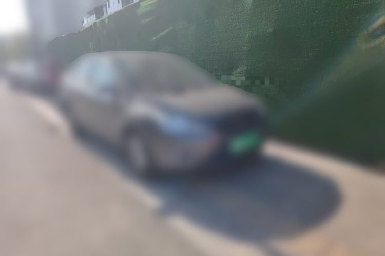 Used Ford Focus 2013 Sedan Classic 1.8L Manual Base Model Front Right 45 Deg