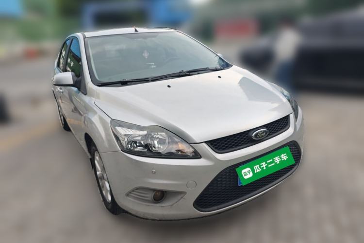 Used Ford Focus 2013 Hatchback Classic 1.8L Manual Base Model Front Right 45 Deg