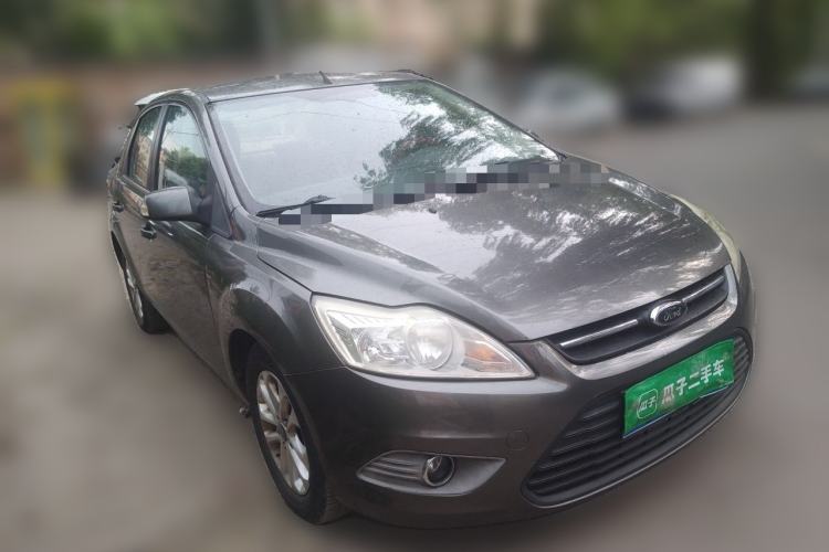 Used Ford Focus 2013 Sedan Classic 1.8L Automatic Base Model Front Right 45 Deg