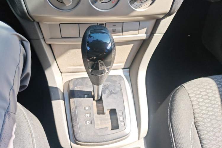 Used Ford Focus 2013 Hatchback Classic 1.8L Automatic Base Model Gear Lever