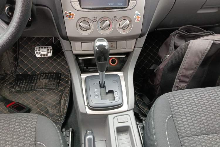 Used Ford Focus 2013 Hatchback Classic 1.8L Automatic Base Model Gear Lever