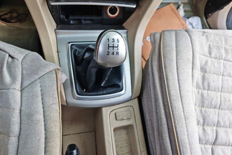 Used Ford Focus 2013 Sedan Classic 1.8L Manual Base Model Gear Lever