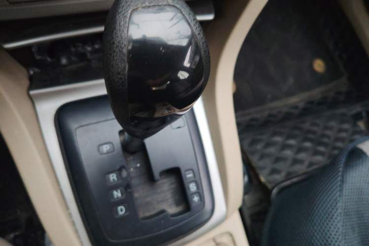 Used Ford Focus 2013 Sedan Classic 1.8L Automatic Base Model Gear Lever