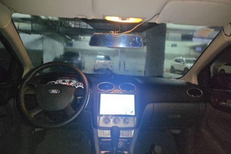 Used Ford Focus 2013 Hatchback Classic 1.8L Automatic Base Model Headliner