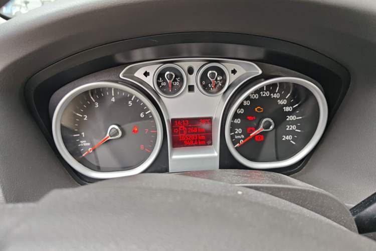 Used Ford Focus 2013 Sedan Classic 1.8L Manual Base Model Instrument Cluster