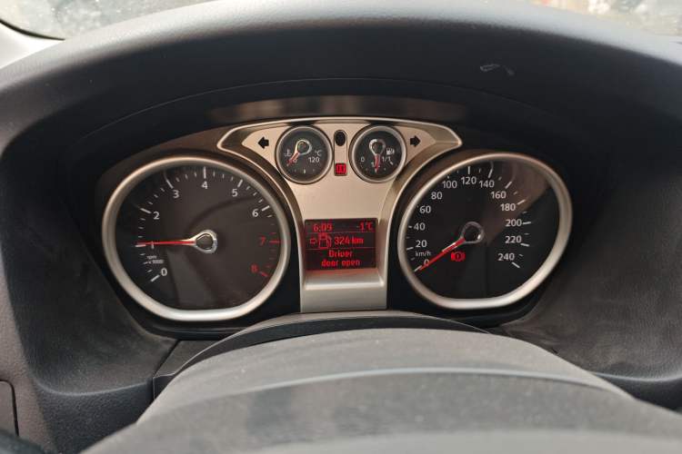 Used Ford Focus 2013 Hatchback Classic 1.8L Manual Base Model Instrument Cluster