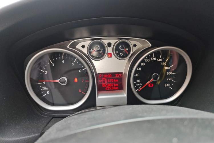 Used Ford Focus 2013 Hatchback Classic 1.8L Automatic Base Model Instrument Cluster